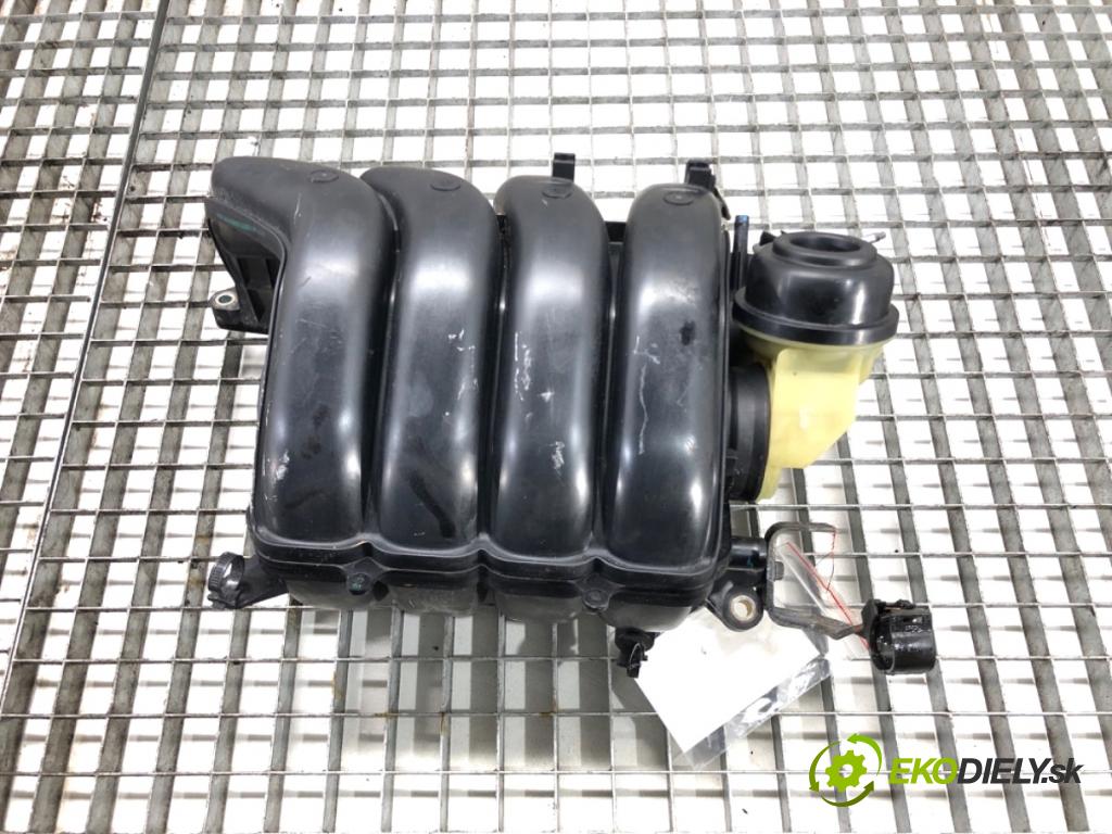 TOYOTA AVENSIS T27 sedan 2012 108 kW 1.8 (ZRT271_) 1798 Potrubie sacie, sanie 1028856S01 (Sacie potrubie)