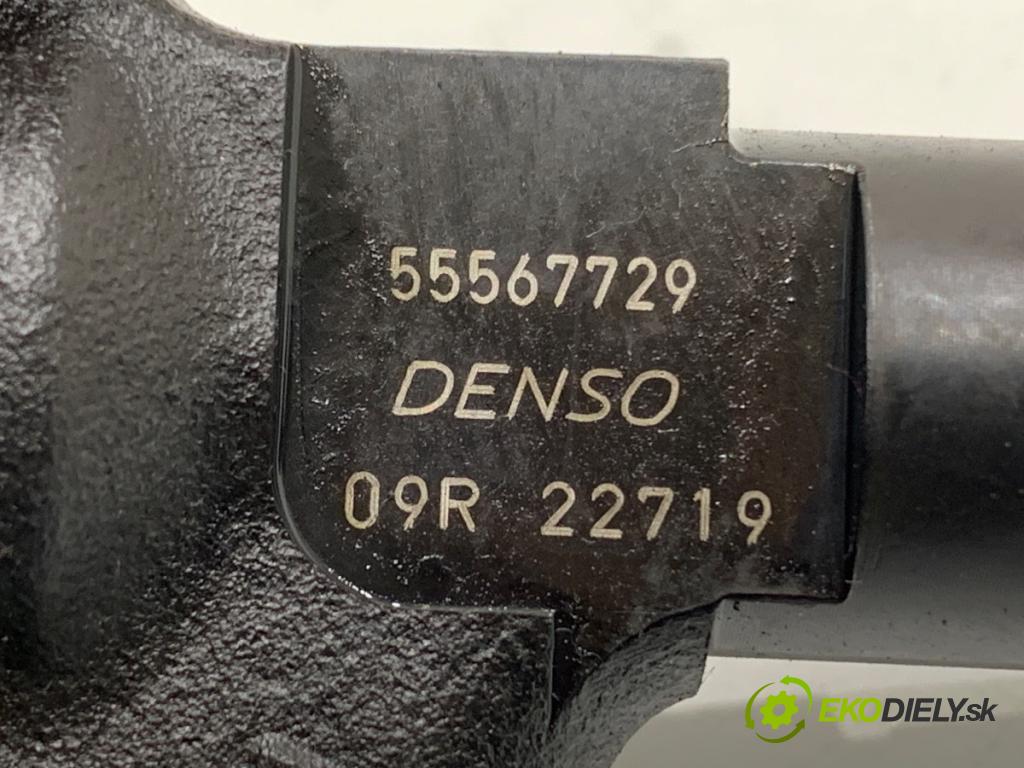 OPEL MOKKA SUV 2014 96 kW 1.7 CDTI (_76) 1686 vstrekovač 55567729 (Vstrekovač paliva)