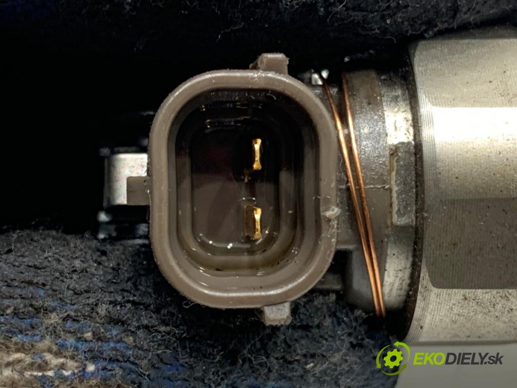 OPEL MOKKA SUV 2014 96 kW 1.7 CDTI (_76) 1686 vstrekovač 55567729 (Vstrekovač paliva)