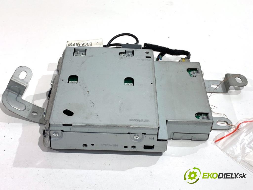 MAZDA 3 BM liftback 2016 88 kW 2.0 1998 RADIO BRC666DRX (Audio zariadenie)