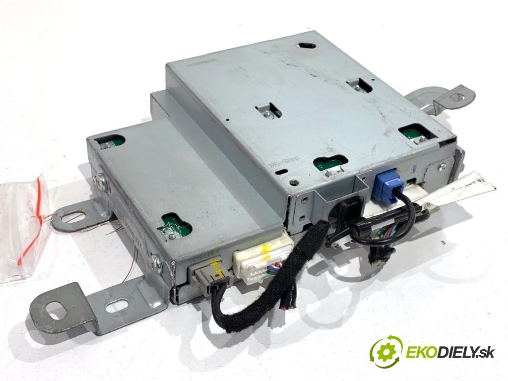 MAZDA 3 BM liftback 2016 88 kW 2.0 1998 RADIO BRC666DRX (Audio zariadenie)