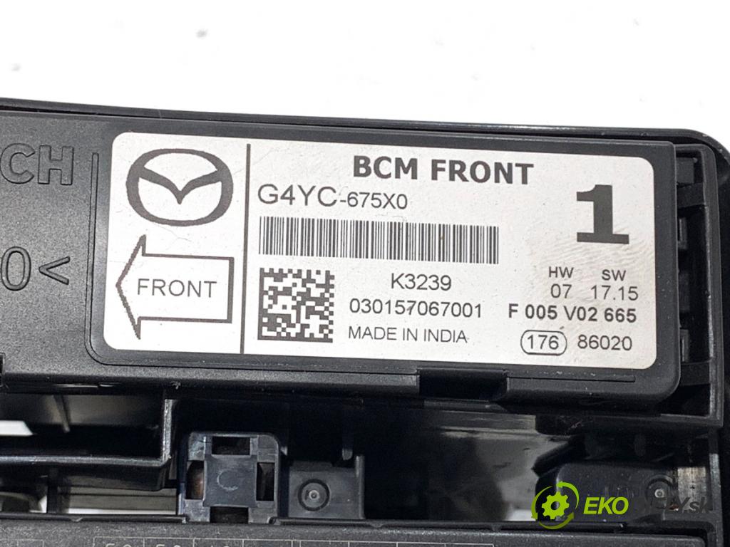 MAZDA 3 BM liftback 2016 88 kW 2.0 1998 skříňka poistková G4YC-675X0 (Pojistková skříňka)