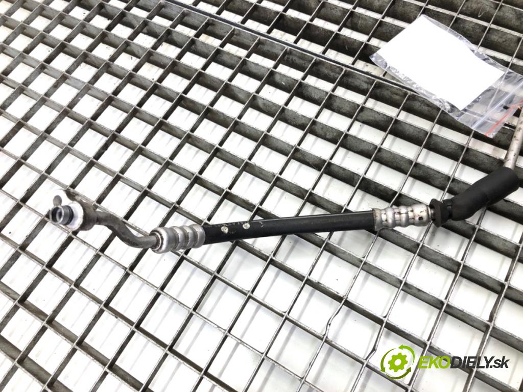 MAZDA 3 BM liftback 2016 88 kW 2.0 1998 rúrka klimatizace BJS7-6146X (Trubka klimatizace)