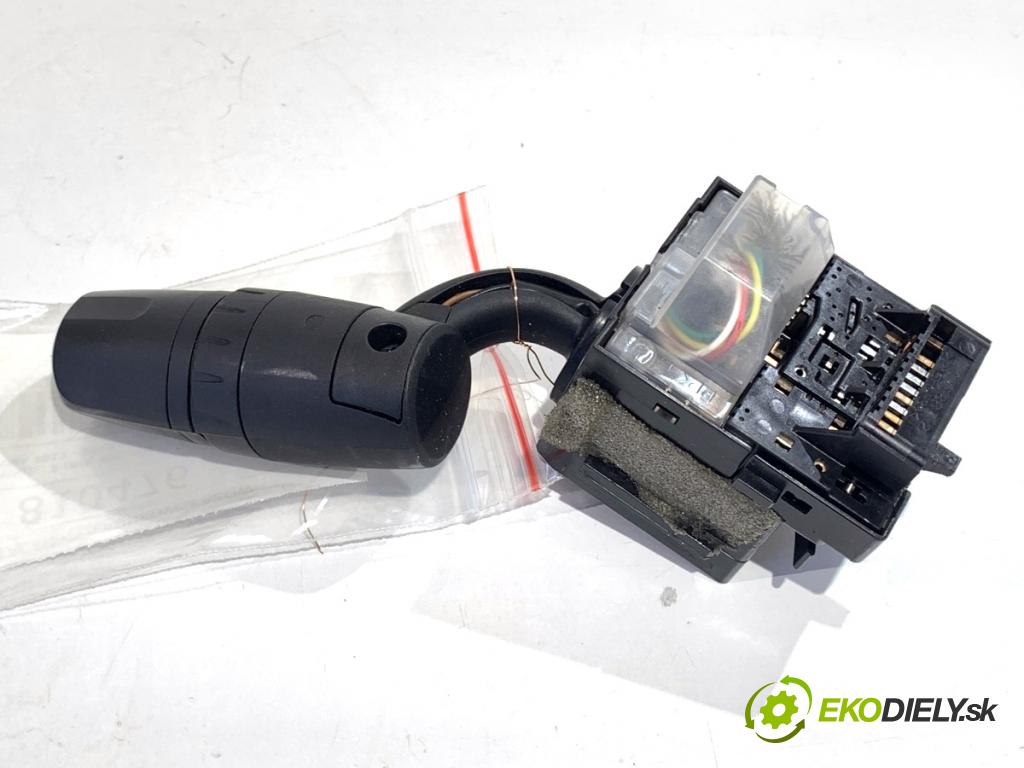 MAZDA 3 BM liftback 2016 88 kW 2.0 1998 Prepínač smeroviek KS1217J397 (Prepínacie páčky pod volantom)