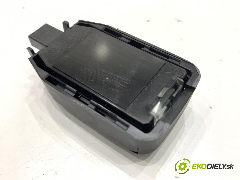 MAZDA 3 BM liftback 2016 88 kW 2.0 1998 Snímač dažďa C513665G0 (Snímač dažďa)