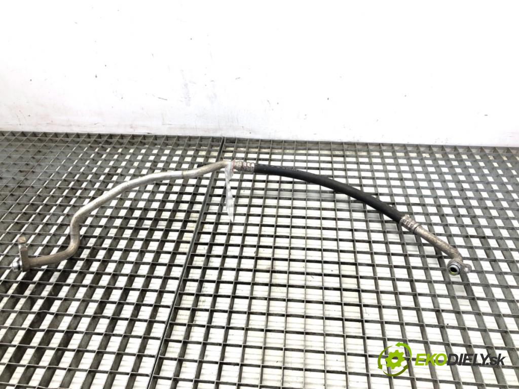 MAZDA 3 BM liftback 2016 88 kW 2.0 1998 rúrka klimatizace BJS7-61462 (Trubka klimatizace)