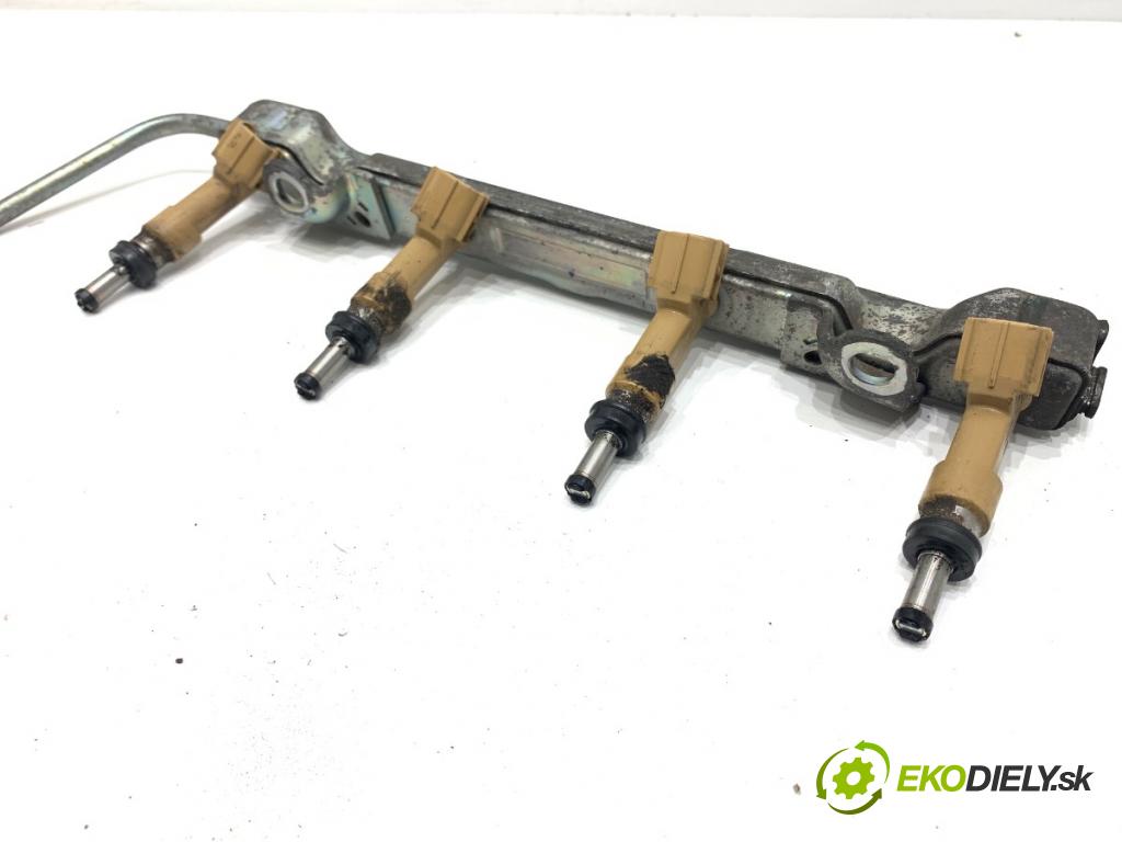 TOYOTA AVENSIS T27 sedan 2012 108 kW 1.8 (ZRT271_) 1798 vstřikovací ventily 23250-0T030