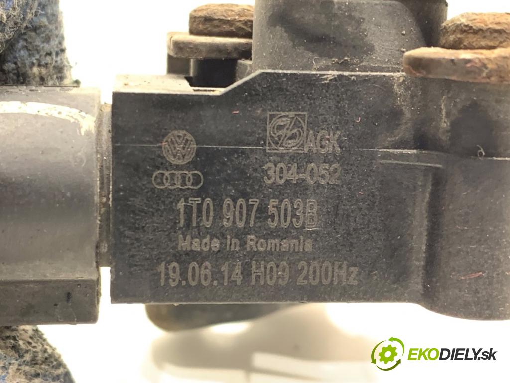 SEAT ALHAMBRA II nadwozie wielkoprzestrzenne (MPV) 2014 103 kW 2.0 TDI 1968 snímač ÚROVEŇ: XENON zadní část levý 1T0907503B