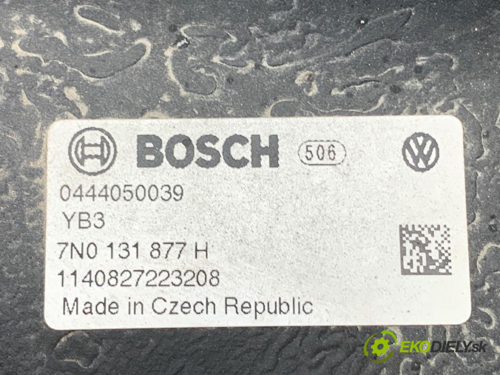 SEAT ALHAMBRA II nadwozie wielkoprzestrzenne (MPV) 2014 103 kW 2.0 TDI 1968 nádržka SCR 7N0131877H 0444050039
