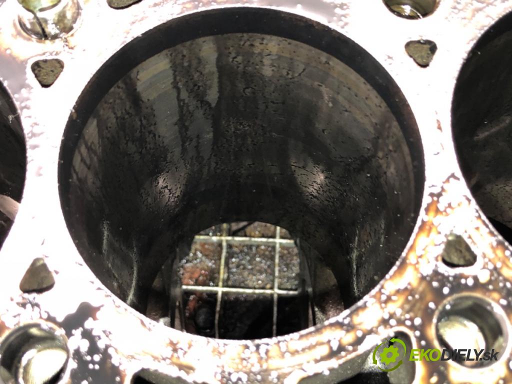 SEAT ALHAMBRA II nadwozie wielkoprzestrzenne (MPV) 2014 103 kW 2.0 TDI 1968 blok Motor 03L021CA (Blok motora)