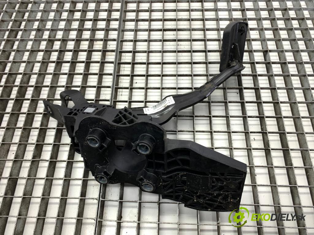 TOYOTA PROACE nadwozie wielkoprzestrzenne (MPV) 2024 96 kW 1.5 D-4D 130 (BKYMA) 1499 PEDÁL: 9816152280 (Potenciometer plynového pedálu)