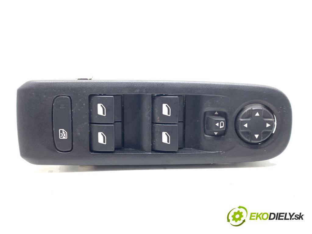 TOYOTA PROACE nadwozie wielkoprzestrzenne (MPV) 2024 96 kW 1.5 D-4D 130 (BKYMA) 1499 Prepínač okien 98421760ZD (Prepínacie páčky pod volantom)