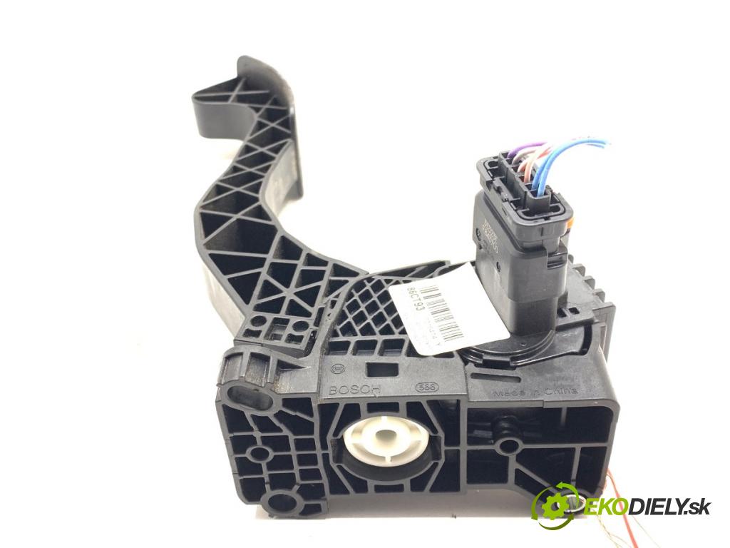 TOYOTA PROACE nadwozie wielkoprzestrzenne (MPV) 2024 96 kW 1.5 D-4D 130 (BKYMA) 1499 Potenciometer plynu 9854066180 (Potenciometer plynového pedálu)