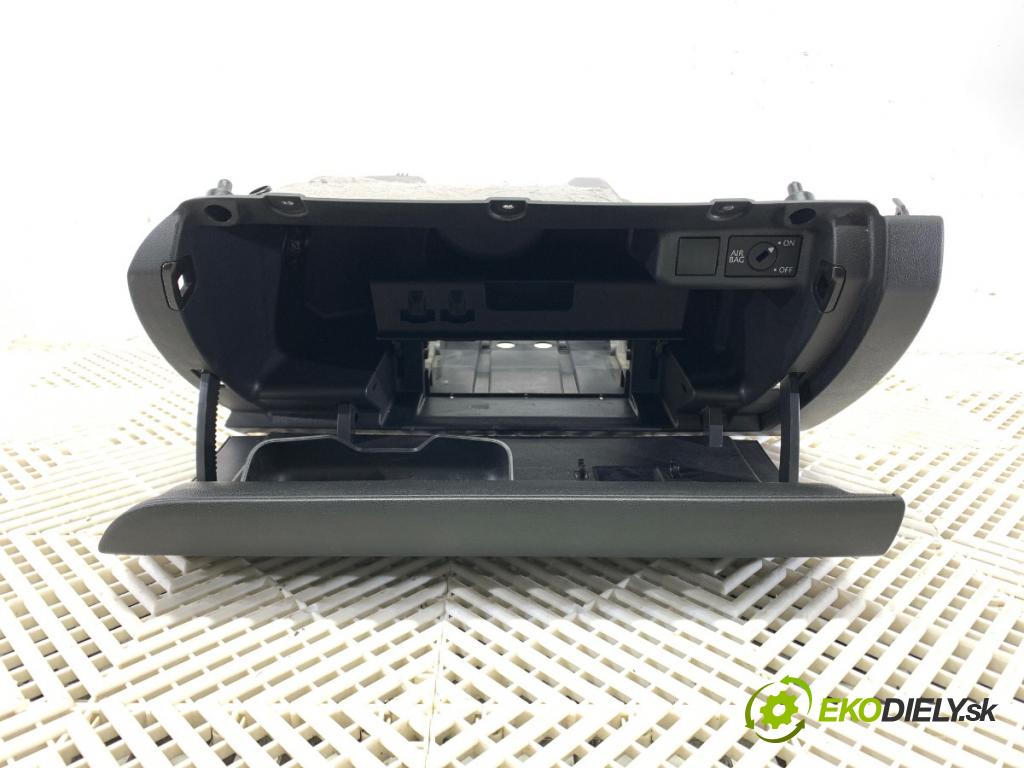 VW POLO V liftback 2017 66 kW 1.2 TSI 16V 1197 přihrádka kastlík spolujezdce 6C1857097 (Přihrádka (kastlík))