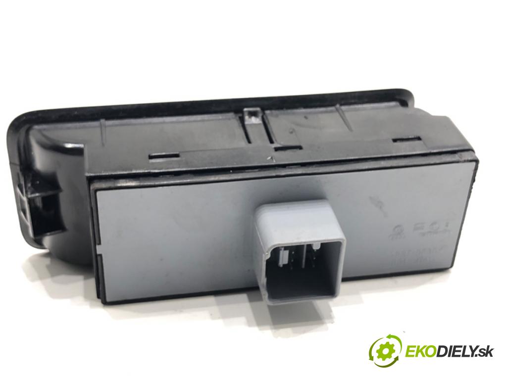 VW POLO V liftback 2017 66 kW 1.2 TSI 16V 1197 Prepínač okien 6R0867255K (Prepínacie páčky pod volantom)