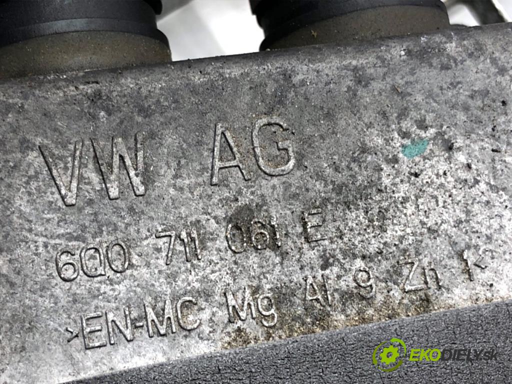 VW POLO V liftback 2017 66 kW 1.2 TSI 16V 1197 Kulisa 6C0711049F (Rýchlostná páka (kulisa))