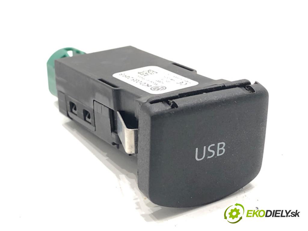 VW POLO V liftback 2017 66 kW 1.2 TSI 16V 1197 HNÍZDO: USB 6C0035249B