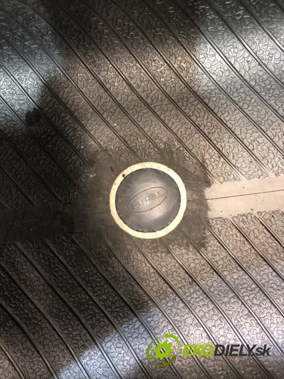 --- --- PNEUMATIKA: 2X 205/65 15" SF-982: