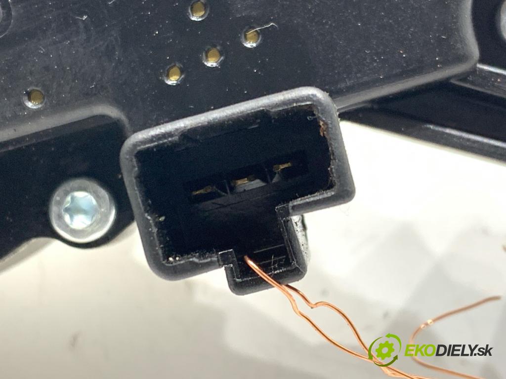 KIA SPORTAGE IV SUV 2020 97 kW 1.6 GDI 1591 Motor stieračov zad 98700-D9000