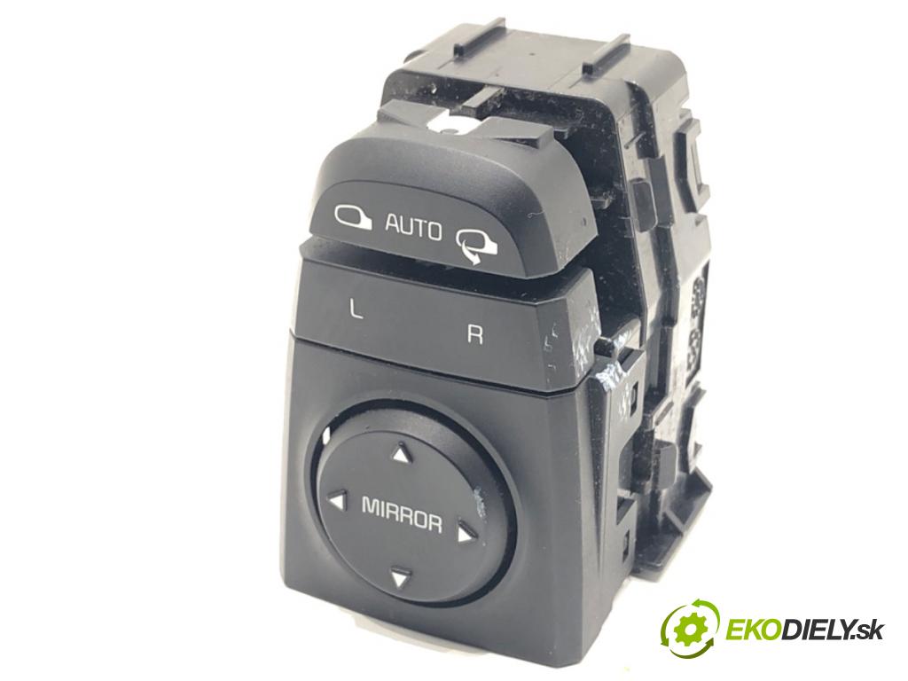 KIA SPORTAGE IV SUV 2020 97 kW 1.6 GDI 1591 Prepínač nastavenia spätných zrkadiel 93530D9000 (Prepínacie páčky pod volantom)