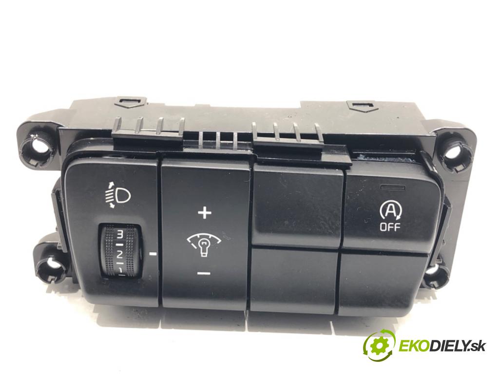 KIA SPORTAGE IV SUV 2020 97 kW 1.6 GDI 1591 Prepínač nastavenia svetiel 93700-F1AP0 (Prepínacie páčky pod volantom)