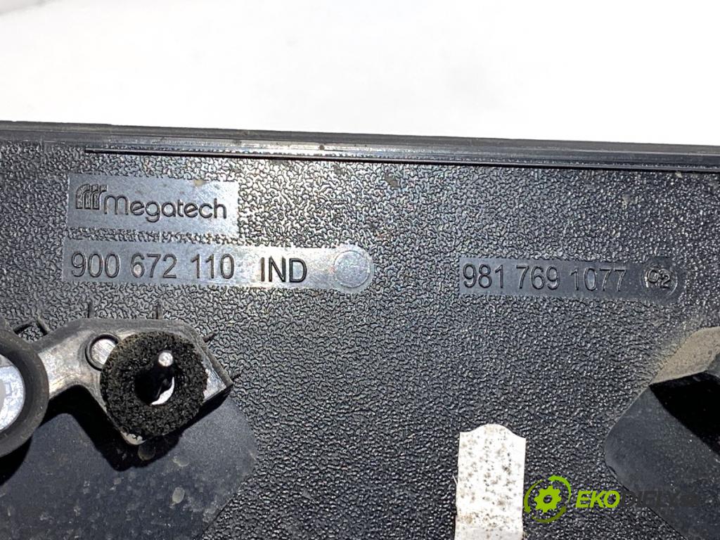 TOYOTA PROACE Nadwozie pełne/minivan 2021 75 kW 1.5 D-4D 100 (BPZMD) 1499 trojuhelník kryt blatník pravá 9817691077