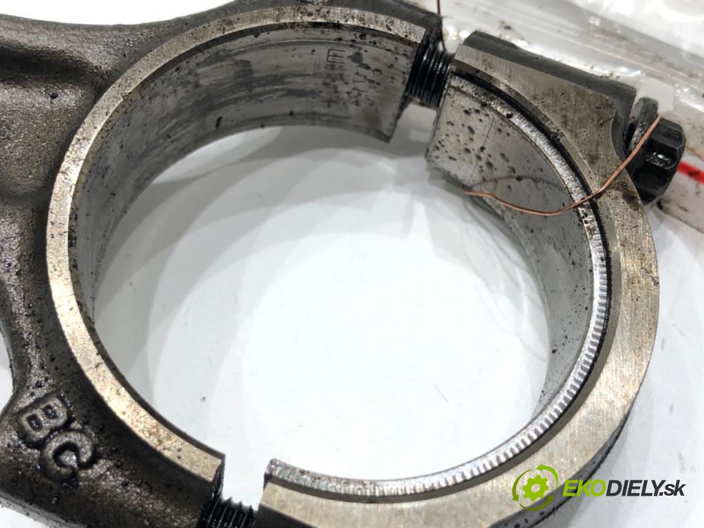 TOYOTA PROACE Nadwozie pełne/minivan 2021 75 kW 1.5 D-4D 100 (BPZMD) 1499 PIEST: ojnica DV5RD (Piest)