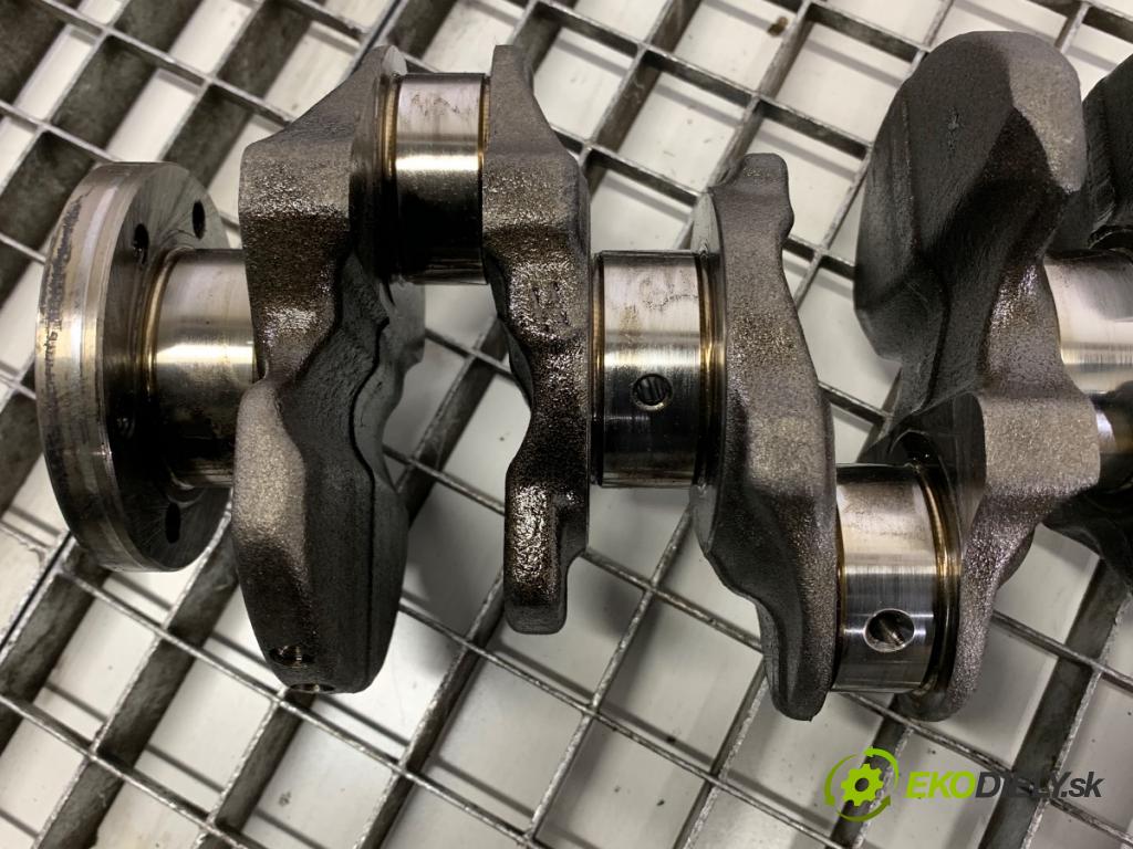 TOYOTA PROACE Nadwozie pełne/minivan 2021 75 kW 1.5 D-4D 100 (BPZMD) 1499 Kardaň, hriadeľ KLIKA: DV5R (Blok motora ostatné)