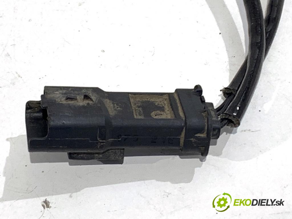 TOYOTA PROACE Nadwozie pełne/minivan 2021 75 kW 1.5 D-4D 100 (BPZMD) 1499 Snímač teploty spalín 9812376480 (Snímač)