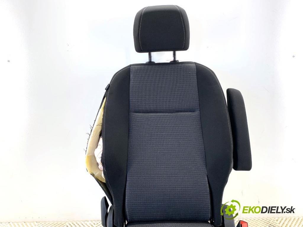 TOYOTA PROACE nadwozie wielkoprzestrzenne (MPV) 2024 96 kW 1.5 D-4D 130 (BKYMA) 1499 Sedadlo pravy predný