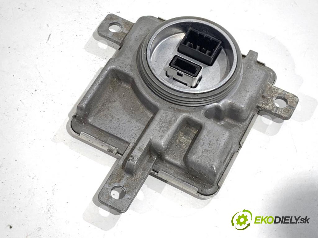 SEAT ALHAMBRA II nadwozie wielkoprzestrzenne (MPV) 2014 103 kW 2.0 TDI 1968 Menič XENON 8K0941597E (Riadiaca jednotka xenónu)