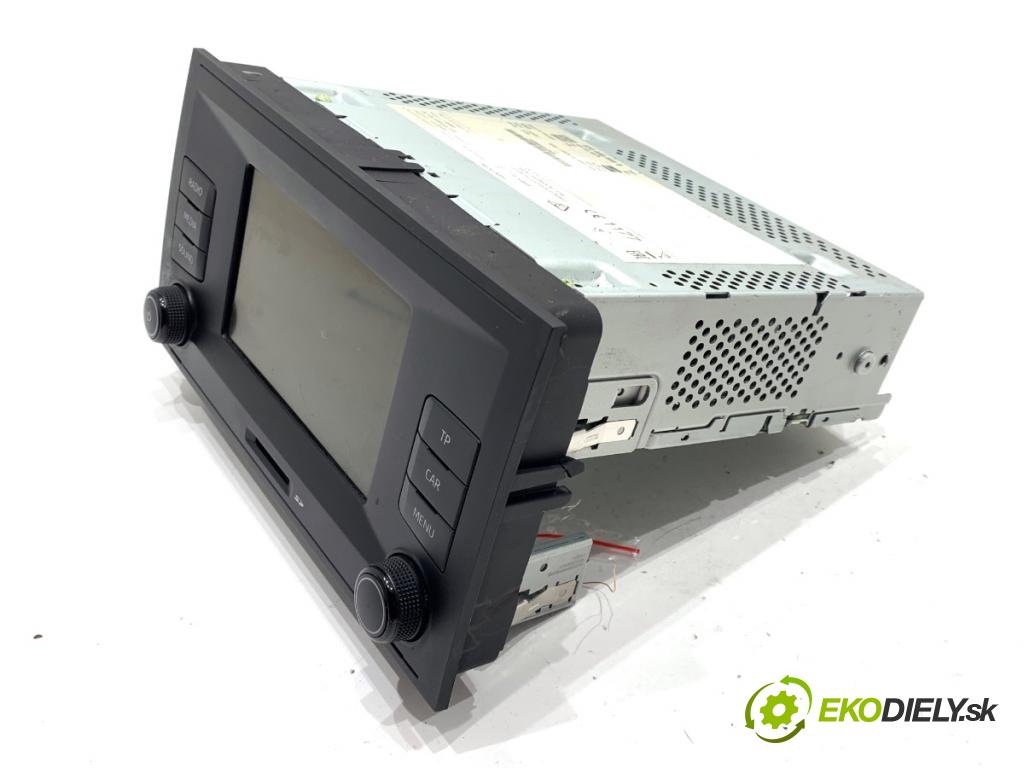 SEAT TOLEDO IV liftback 2016 66 kW 1.2 TSI 1197 RADIO 5F0035885B (Audio zariadenie)