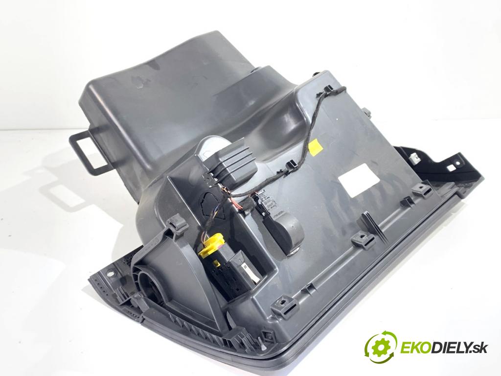 SEAT TOLEDO IV liftback 2016 66 kW 1.2 TSI 1197 Priehradka, kastlík spolujazdca 5JB857097E (Priehradka (kastlík))