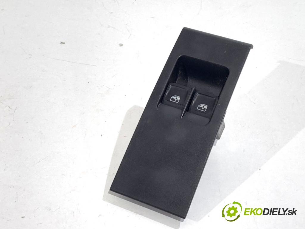 SEAT TOLEDO IV liftback 2016 66 kW 1.2 TSI 1197 Prepínač okien 5JA867171 (Prepínacie páčky pod volantom)