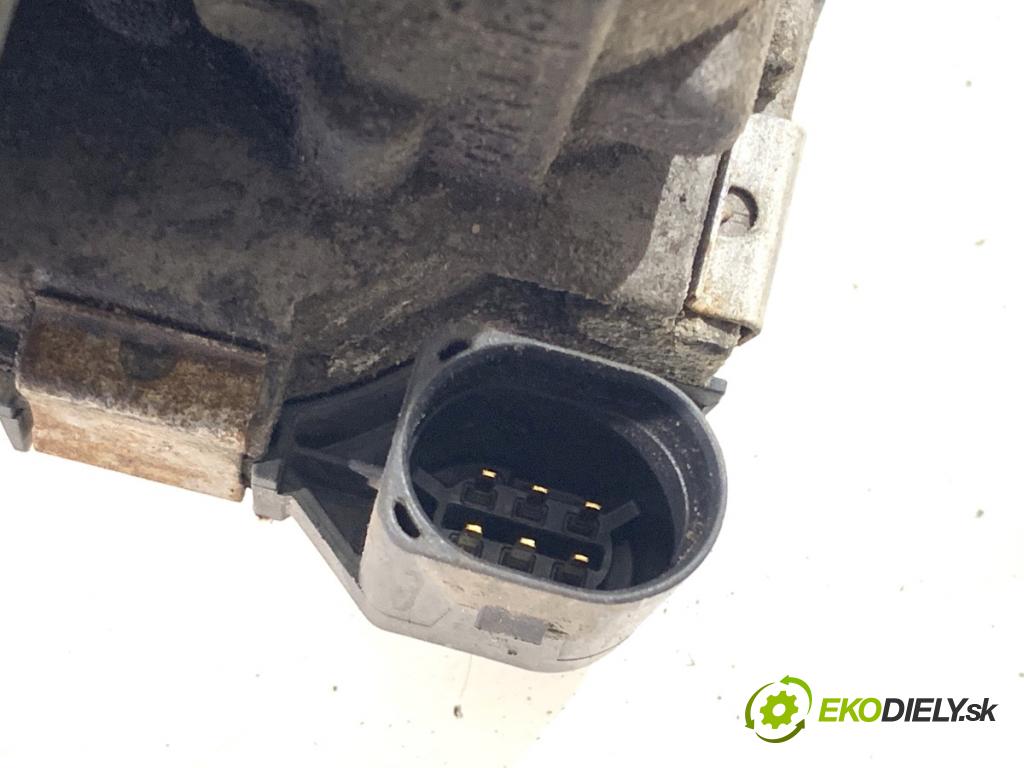 SEAT TOLEDO IV liftback 2016 66 kW 1.2 TSI 1197 Škrtiaca klapka 03F133062B (Škrtiaca klapka)