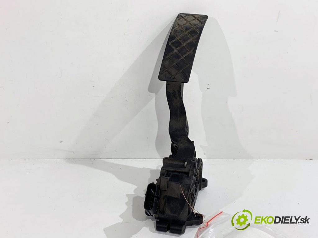 SEAT TOLEDO IV liftback 2016 66 kW 1.2 TSI 1197 Potenciometer plynu  (Potenciometer plynového pedálu)