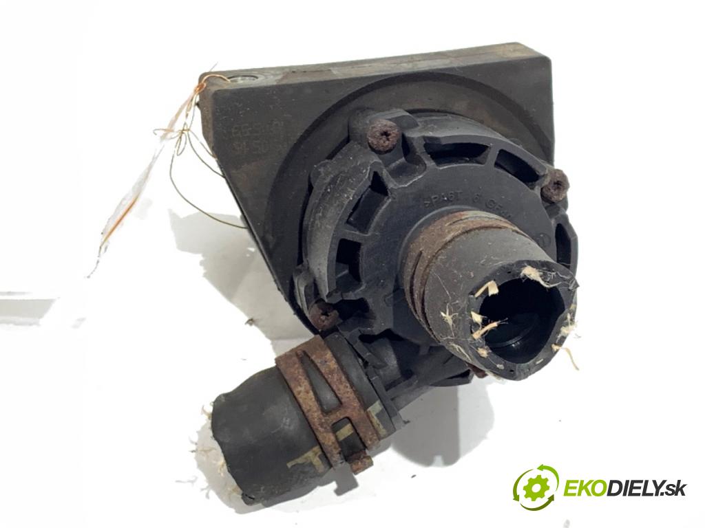 SEAT TOLEDO IV liftback 2016 66 kW 1.2 TSI 1197 DALŠÍ: Pumpa vody 5G0965567A (Vodná pumpa)