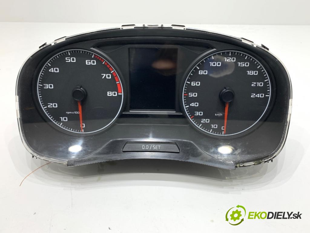 SEAT TOLEDO IV liftback 2016 66 kW 1.2 TSI 1197 Prístrojovka 6JA920730F (Prístrojová doska)