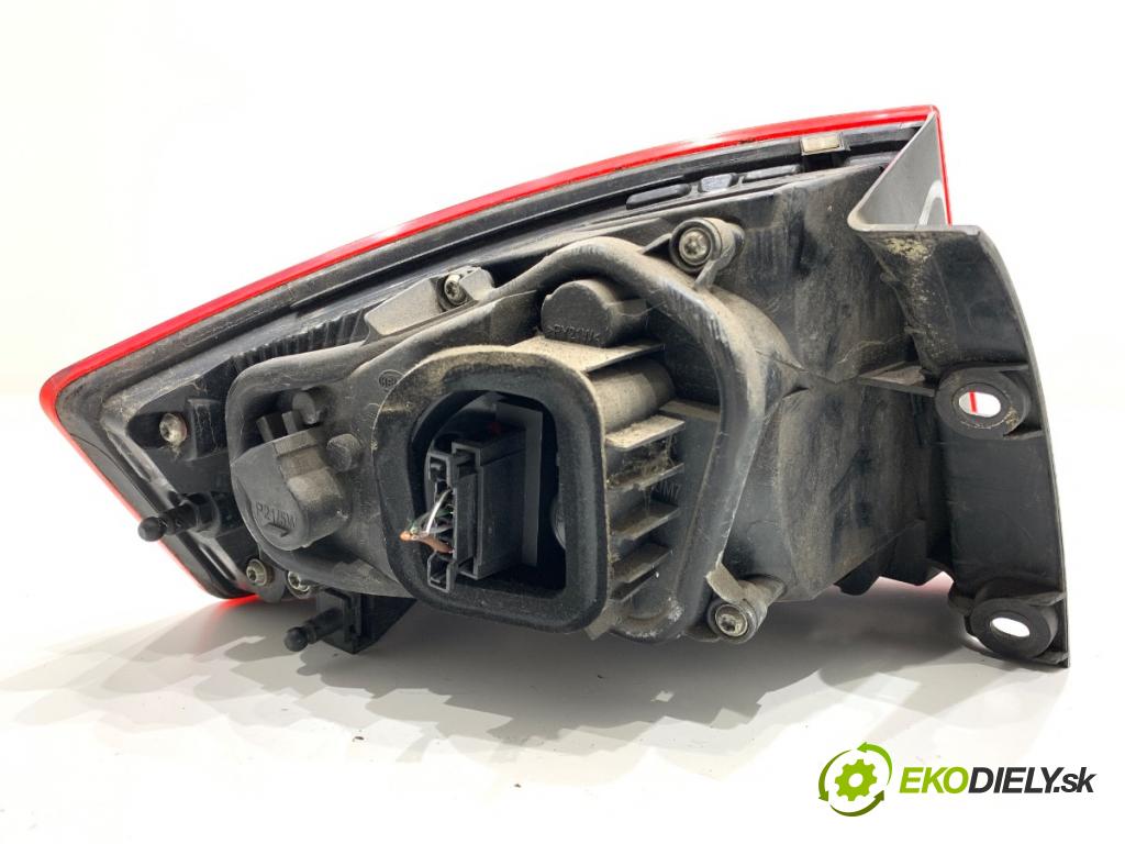 SEAT TOLEDO IV liftback 2016 66 kW 1.2 TSI 1197 světlo pravý zadní část 6JH945096E