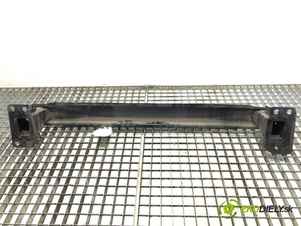 SEAT TOLEDO IV liftback 2016 66 kW 1.2 TSI 1197 výztuha nárazníka přední část  (Přední výztuha)