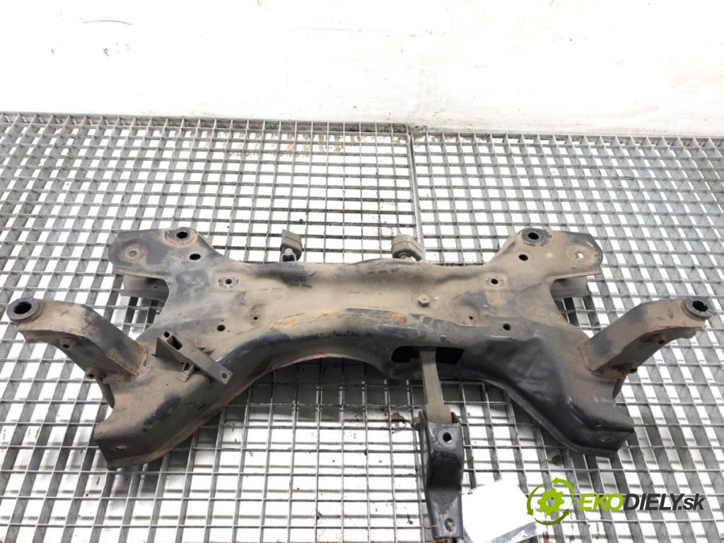 SEAT TOLEDO IV liftback 2016 66 kW 1.2 TSI 1197 výztuha pod motor  (Přední výztuha)