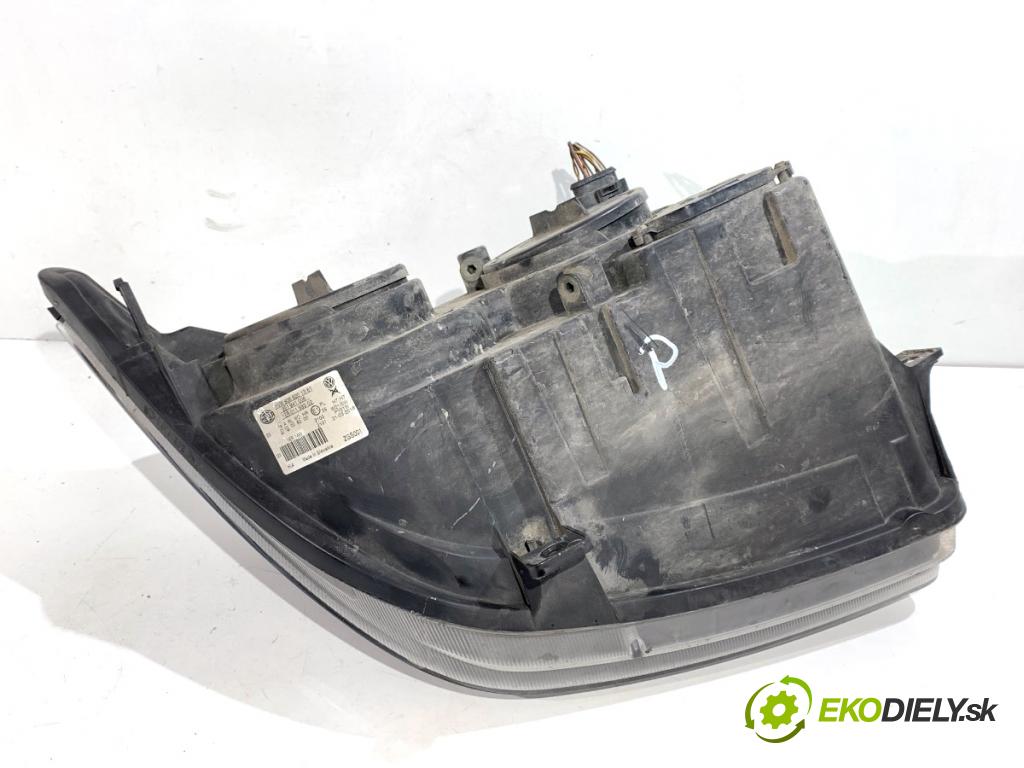 VW CARFTER 30 35 Autobus 2016 100 kW 2.0 TDI 1968 Svetlomet pravy predný 2E1941005
