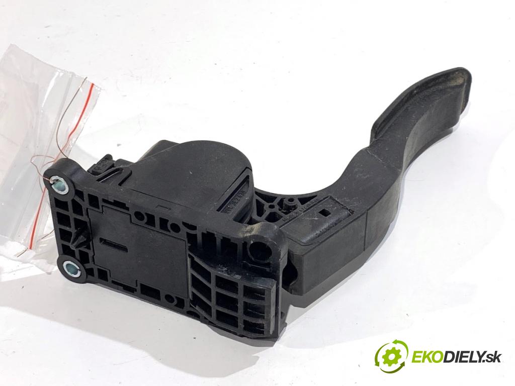 VW CARFTER 30 35 Autobus 2016 100 kW 2.0 TDI 1968 Potenciometer plynu A9063000404 (Potenciometer plynového pedálu)