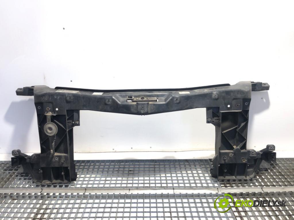 VW CARFTER 30 35 Autobus 2016 100 kW 2.0 TDI 1968 držák přední část 2E0805591A (Přední výztuha)