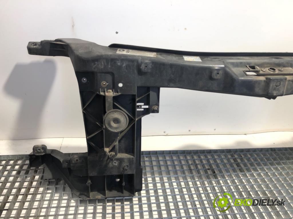 VW CARFTER 30 35 Autobus 2016 100 kW 2.0 TDI 1968 držák přední část 2E0805591A (Přední výztuha)