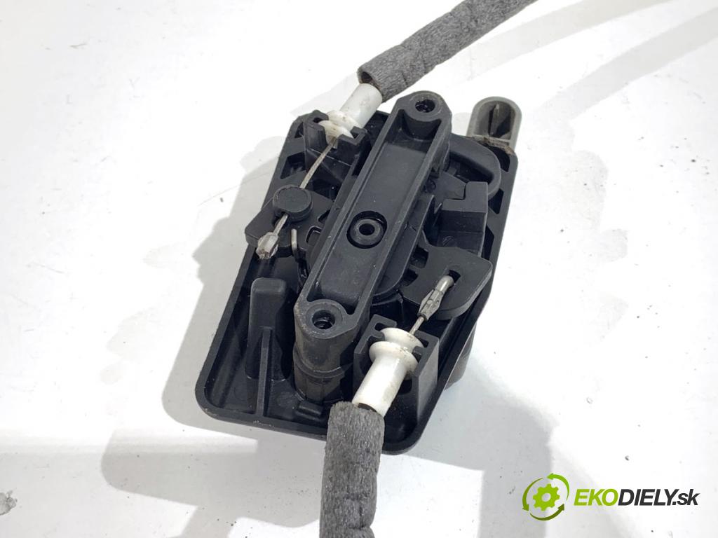 VW CARFTER 30 35 Autobus 2016 100 kW 2.0 TDI 1968 lanko dveře klika A9067400188