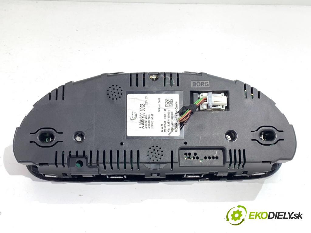 VW CARFTER 30 35 Autobus 2016 100 kW 2.0 TDI 1968 Prístrojovka A9069008002 (Prístrojová doska)