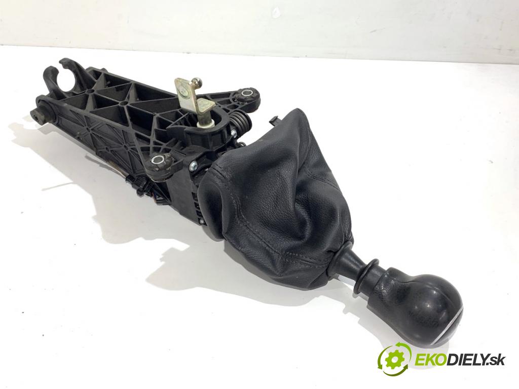 VW CARFTER 30 35 Autobus 2016 100 kW 2.0 TDI 1968 Kulisa 9062600098 (Rýchlostná páka (kulisa))