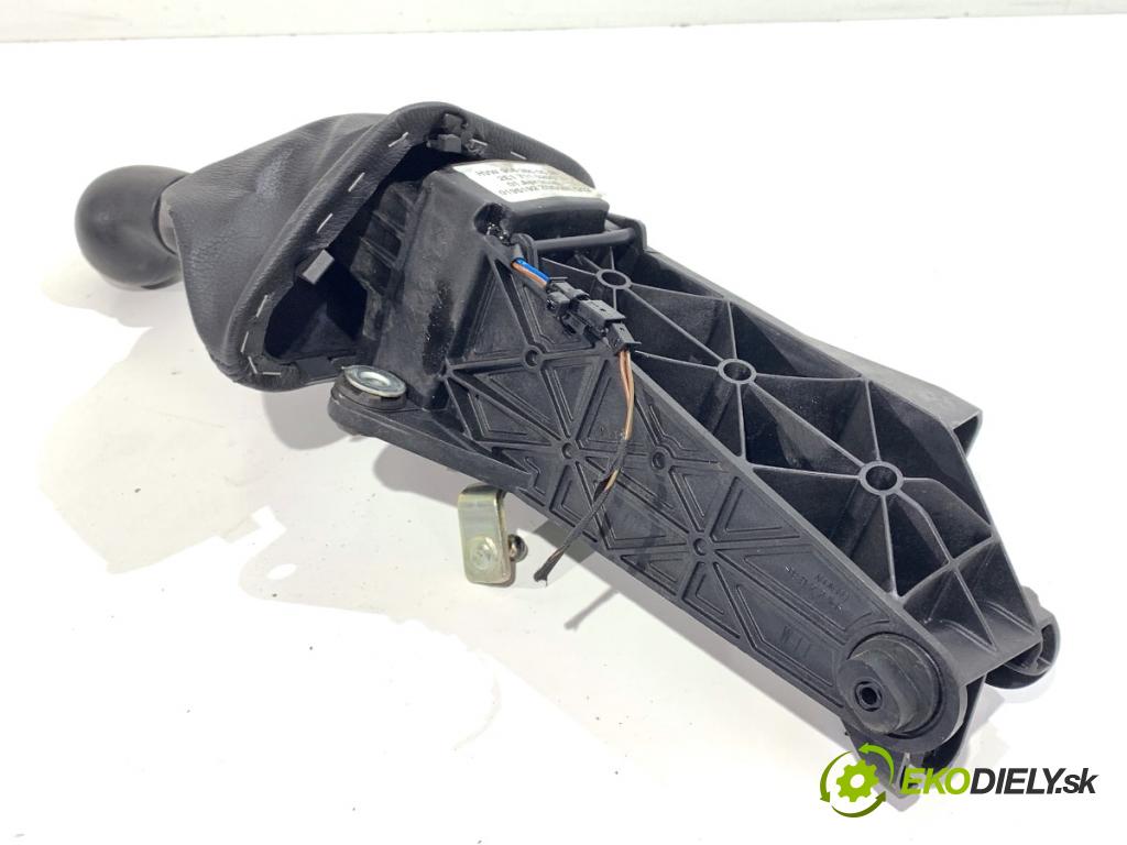 VW CARFTER 30 35 Autobus 2016 100 kW 2.0 TDI 1968 Kulisa 9062600098 (Rýchlostná páka (kulisa))