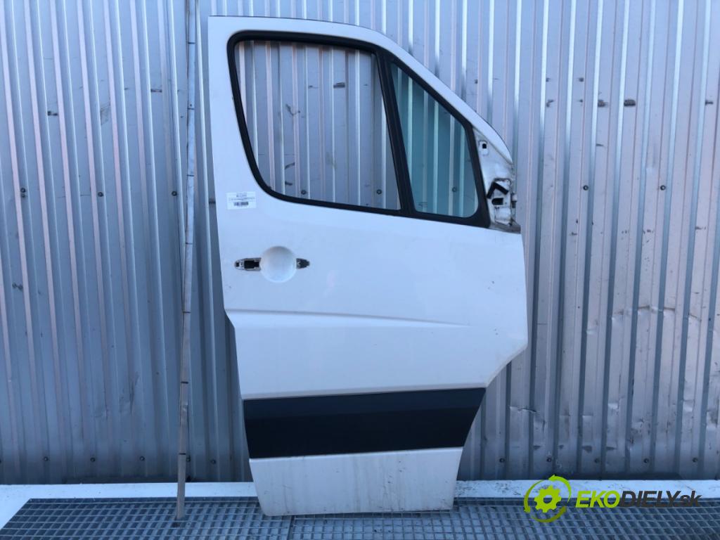 VW CARFTER 30 35 Autobus 2016 100 kW 2.0 TDI 1968 Dvere pravy predný 